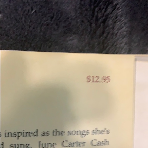 JUNE CARTER CASH SIGNED BOOK - Picture 9 of 16